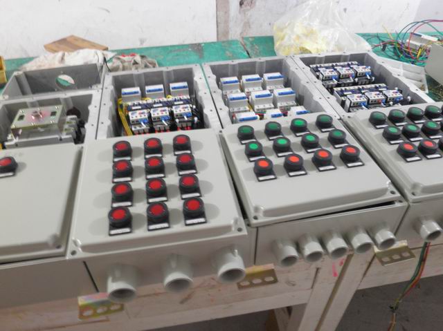 供應(yīng)三防防爆動力配電箱多少錢，三防照明配電箱18658779760