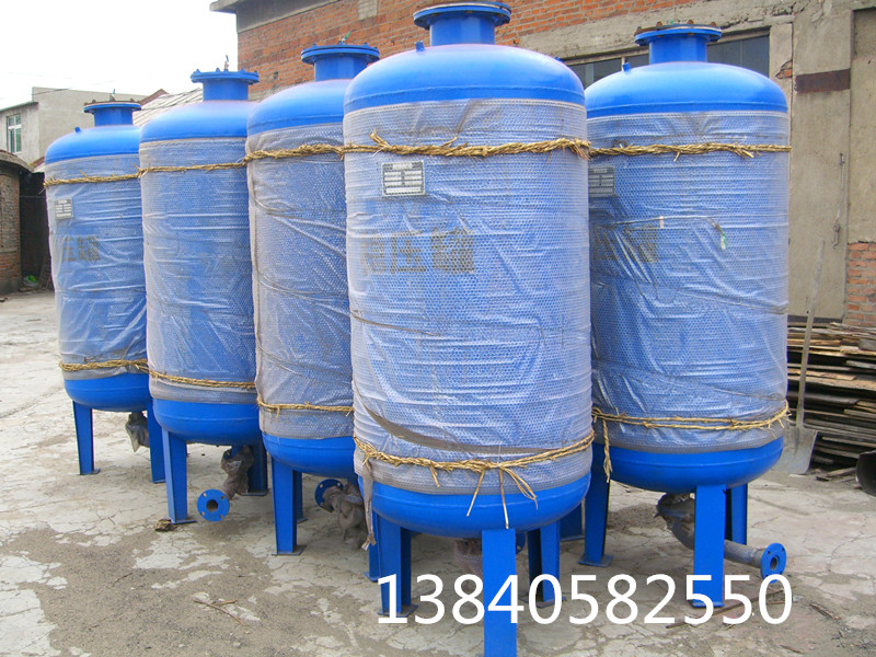 供應(yīng)鹽城隔膜式氣壓罐 直徑800*0.6SQL立式隔膜氣壓罐價(jià)格