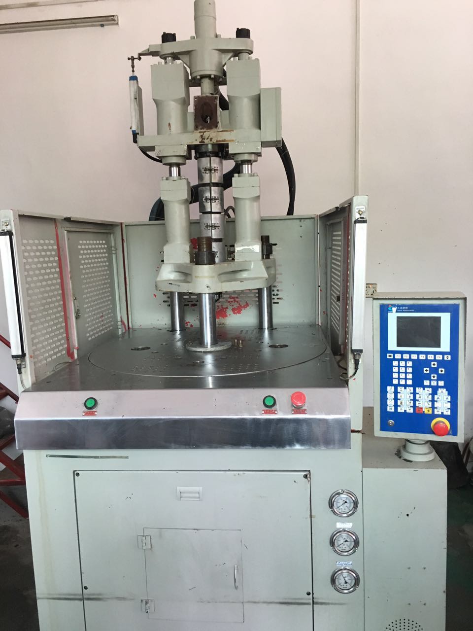 供應(yīng)用于電子產(chǎn)品的*轉(zhuǎn)讓大禹轉(zhuǎn)盤精密注塑機(jī)