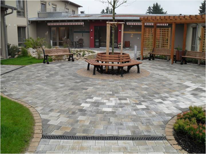 豪潤線性成品排水溝  樹脂混凝土、HDPE兩種材質(zhì)任選  好材質(zhì)好價格