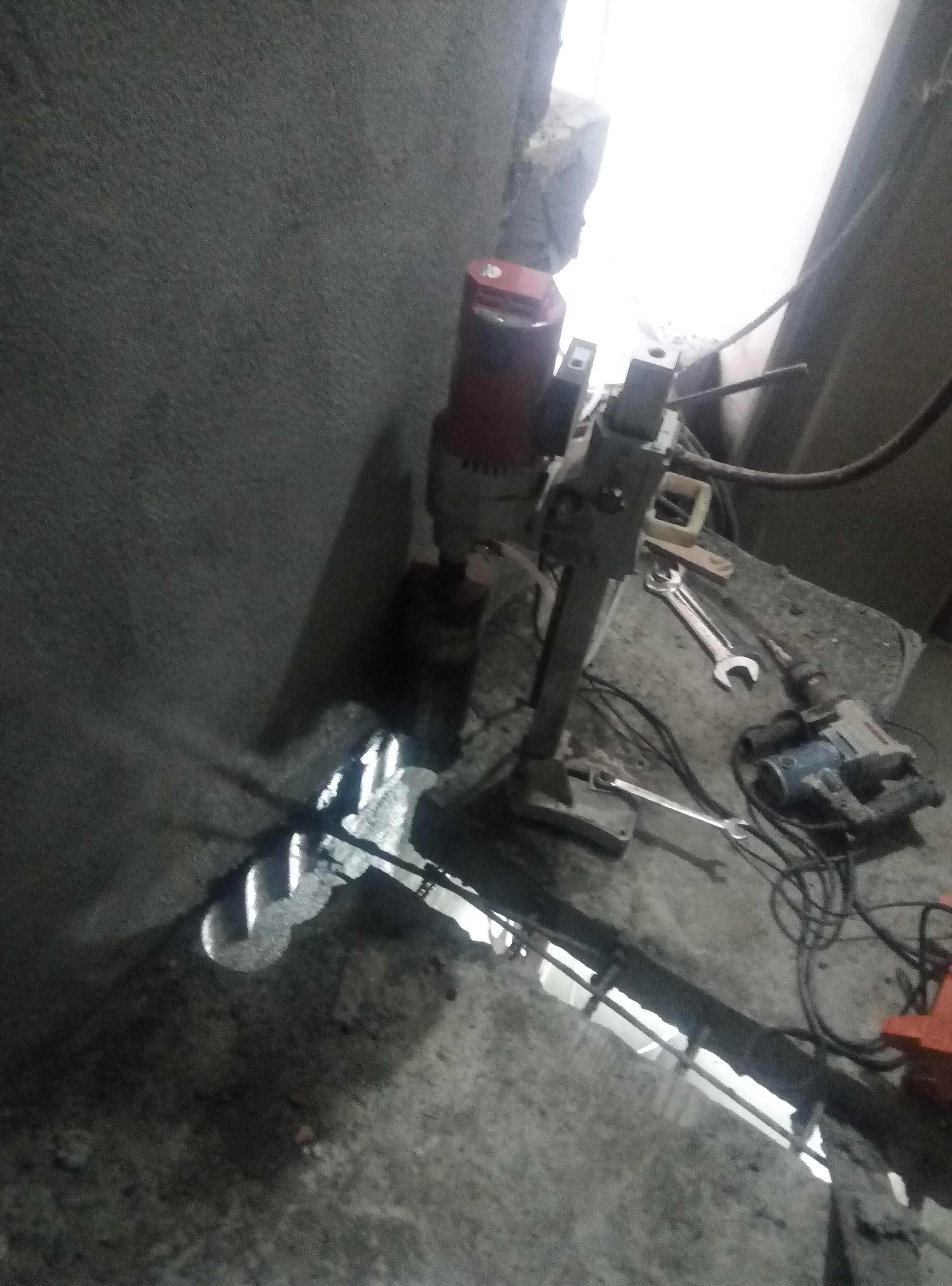 蘇州墻體切割拆除打孔蘇州混凝土切割 混凝土打孔 無(wú)錫混凝土打孔