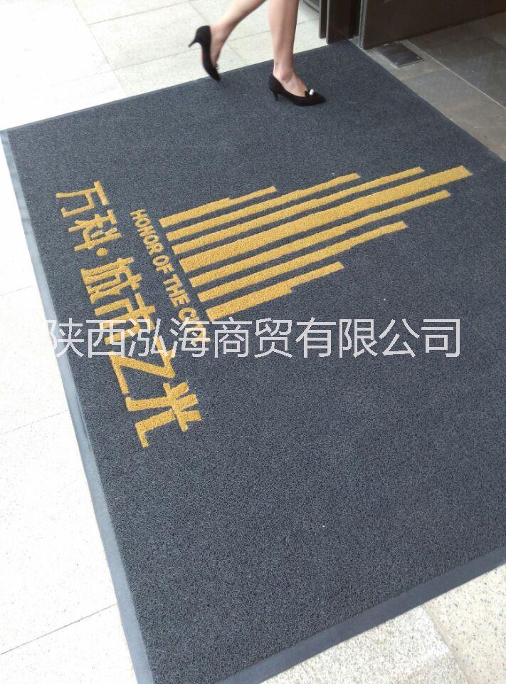 供應(yīng)定制圈絲尼龍噴繪手工logo地墊