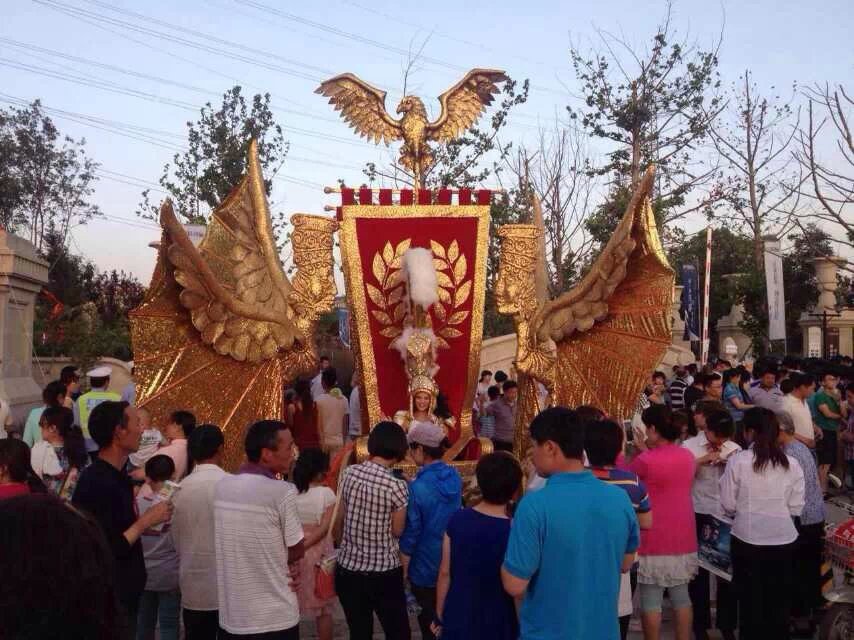 供應(yīng)上海巡游花車女王花車出租價格 上海巡游花車出租出售 上海俊馬文化傳播有限公司