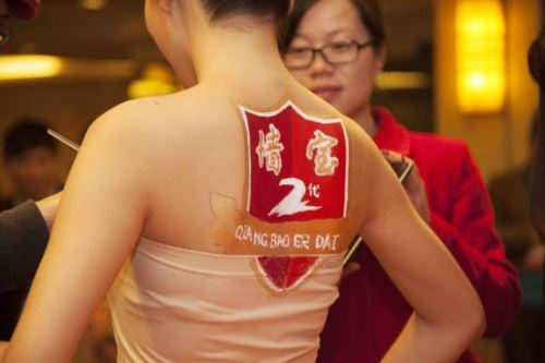 供應(yīng)廣東膩?zhàn)臃壅懈魇薪?jīng)銷商 廣東膩?zhàn)臃壅懈魇薪?jīng)銷商墻寶品牌