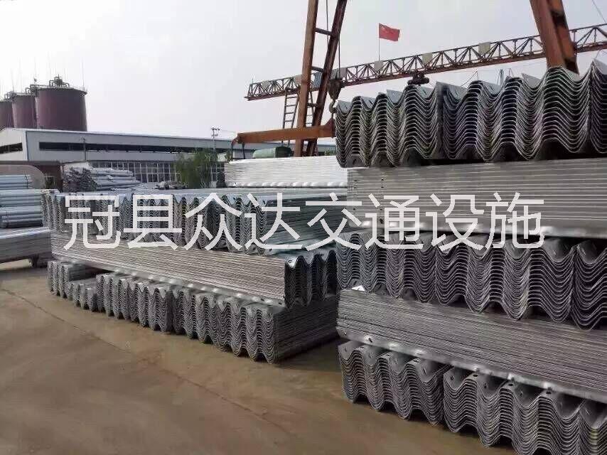 供應(yīng)噴塑波形梁護(hù)欄板曲靖眾達(dá)波形梁護(hù)欄廠家直銷