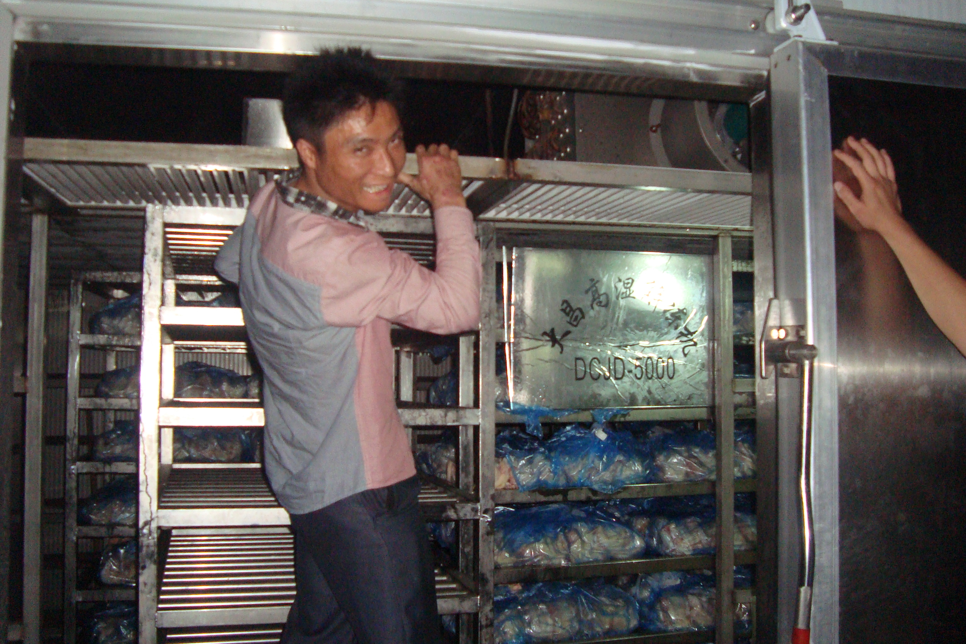 供應(yīng)凍肉解凍機(jī)，牛肉解凍機(jī)，解凍機(jī)價(jià)格，解凍機(jī)制造商