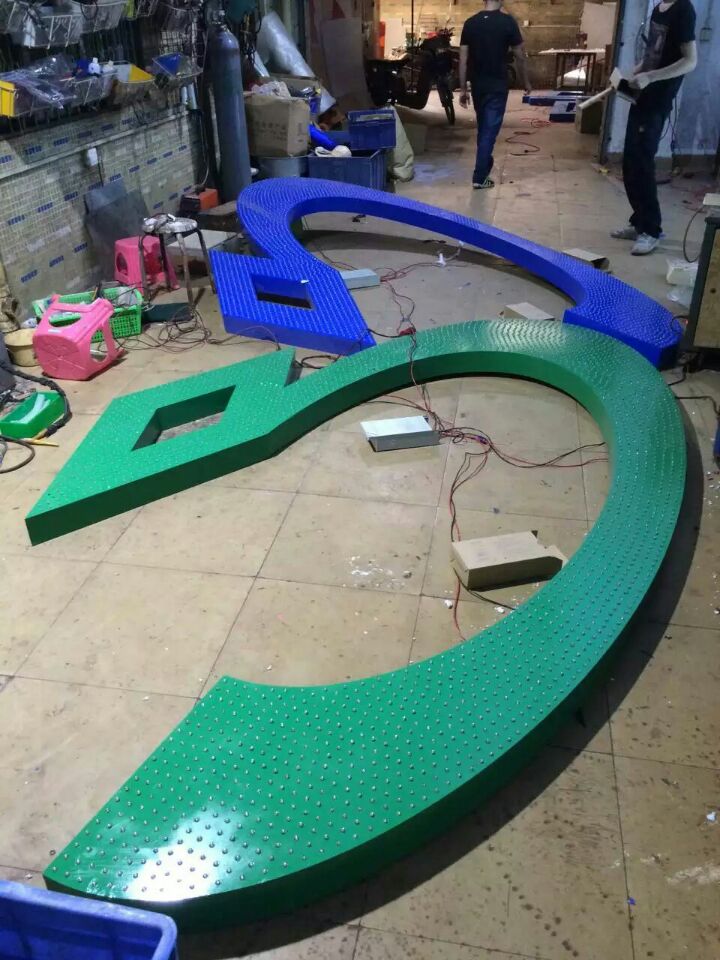 供應(yīng)用于廣告牌的深圳樹(shù)脂字批發(fā)廠家