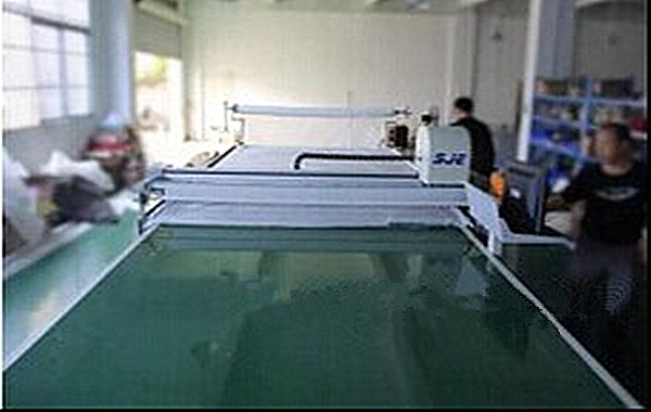 供應(yīng)小批量服裝裁床_深圳技鷹科技 SZJY深圳技鷹 G-1630