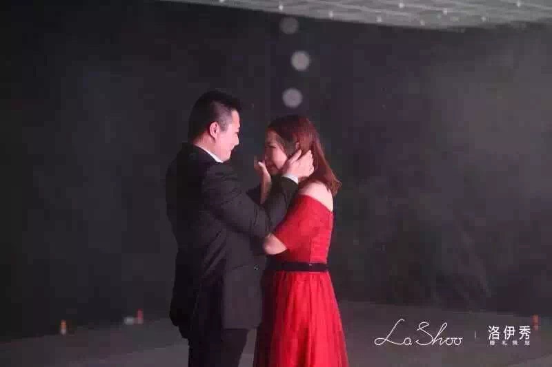 供應(yīng)佛山夢幻雨屋神秘雨境設(shè)備廠家直銷，淋不濕的雨屋體驗設(shè)備一手資源租賃