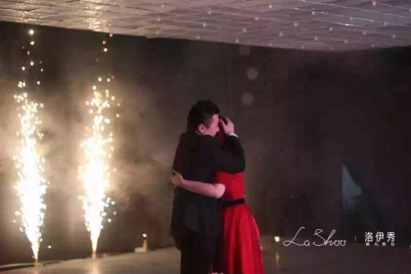 供應(yīng)佛山夢幻雨屋神秘雨境設(shè)備廠家直銷，淋不濕的雨屋體驗設(shè)備一手資源租賃