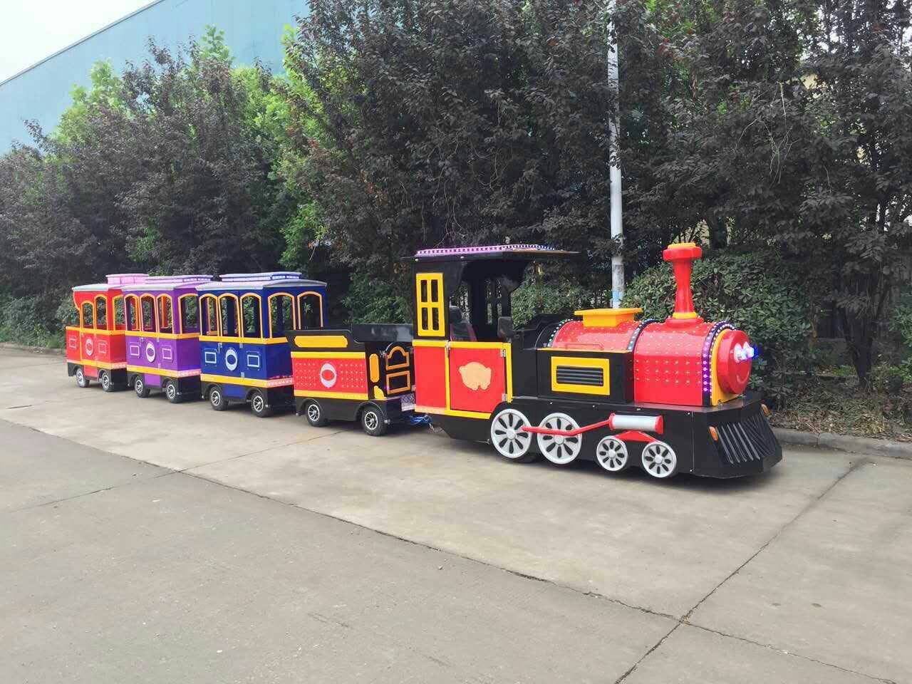 供應(yīng)湖南電動小火車廠家-價格--湖南電動游覽小火車-湖南電動觀光小火車-湖南電瓶小火車