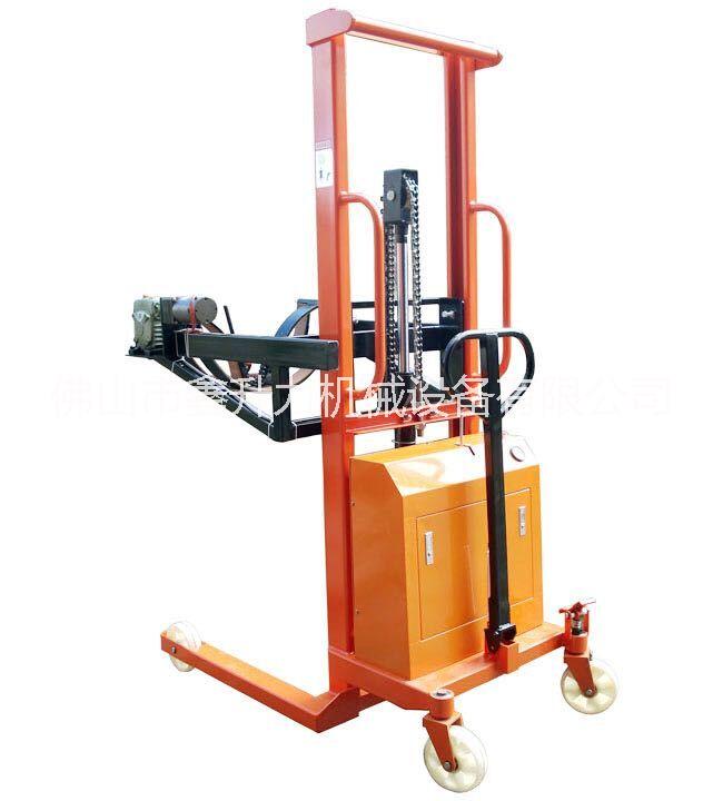 供應(yīng)360度翻轉(zhuǎn)電動油桶倒料車工廠、三水傾斜式油桶倒升高車具體說明