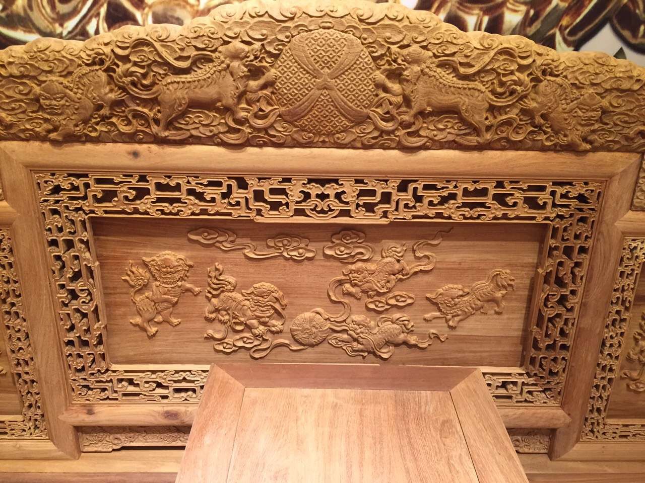 /東陽紅木/雍*紅木家具/紅木廠家/東陽木雕/雍*百獅圖沙發(fā)