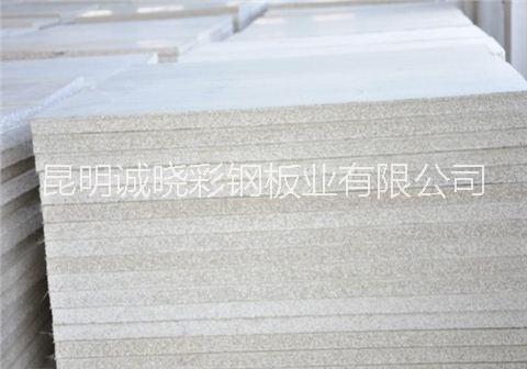 供應昆明專業(yè)生產彩鋼硅巖板廠家，昆明彩鋼硅巖板批發(fā)，昆明彩鋼硅巖板制造商