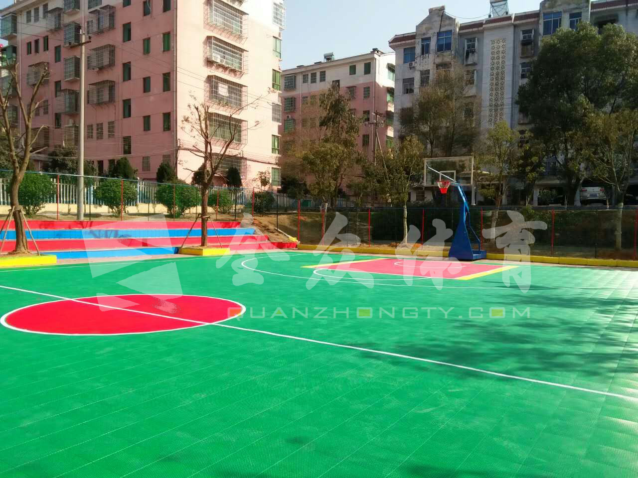 供應(yīng)拼裝地板懸浮式拼裝地板|全眾體育專業(yè)運(yùn)動(dòng)懸浮地板