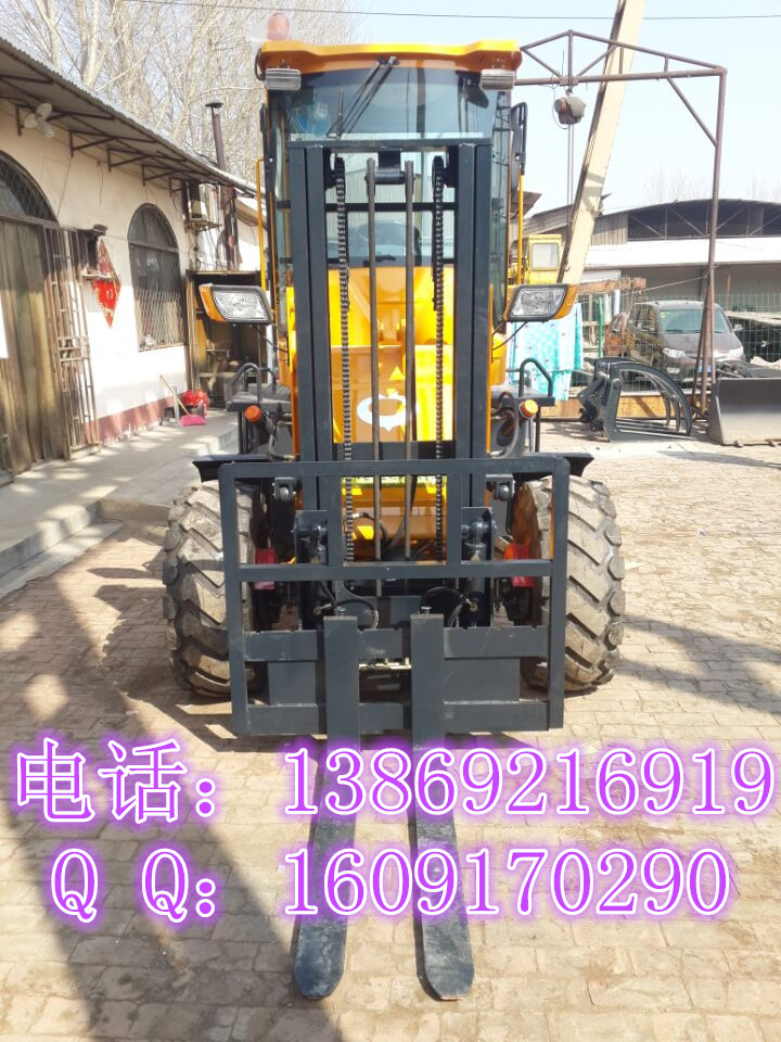 供應(yīng)多功能四驅(qū)越野叉四驅(qū)越野叉車價格