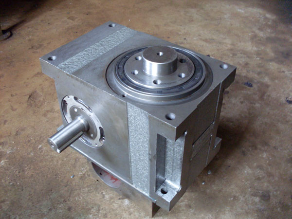 供應(yīng)諸城明鑫法蘭型110型精密凸輪分割器廠家直銷