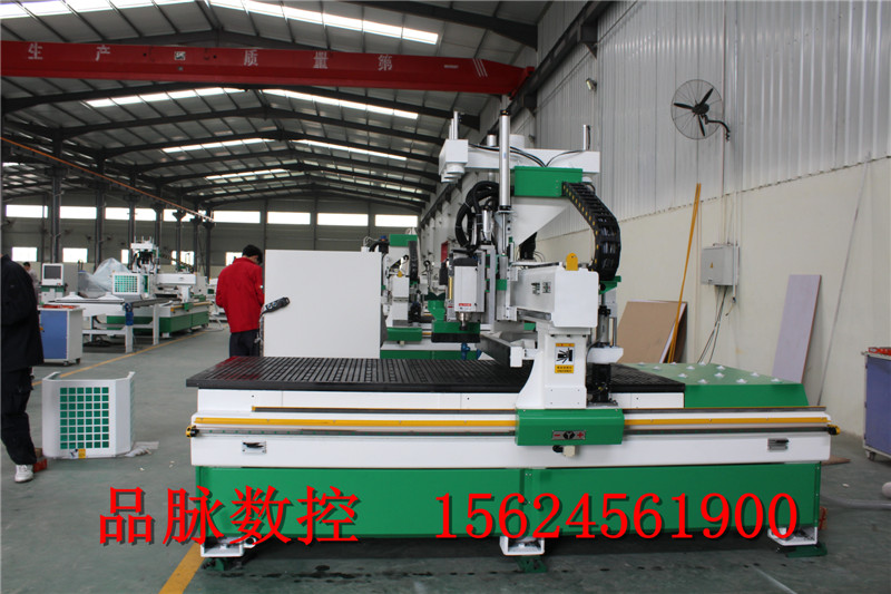 供應(yīng)專業(yè)定制板式家具雙工序排鉆數(shù)控開料機M6