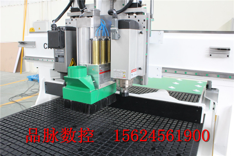 供應(yīng)專業(yè)定制板式家具雙工序排鉆數(shù)控開料機M6