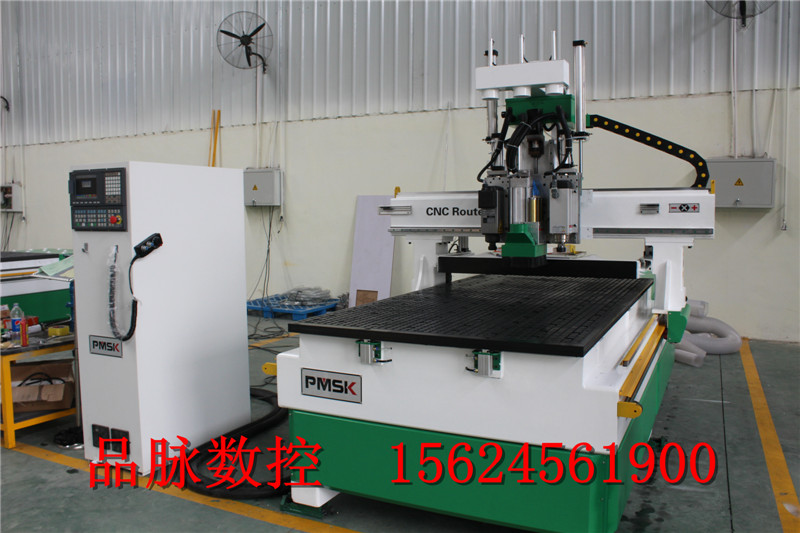 供應(yīng)專業(yè)定制板式家具雙工序排鉆數(shù)控開料機M6