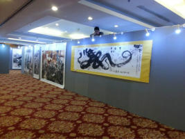 供應(yīng)北京書畫攝影展板出租，全新八棱柱 書畫展板  攝影展板  八棱柱展板  八棱柱展板銷售