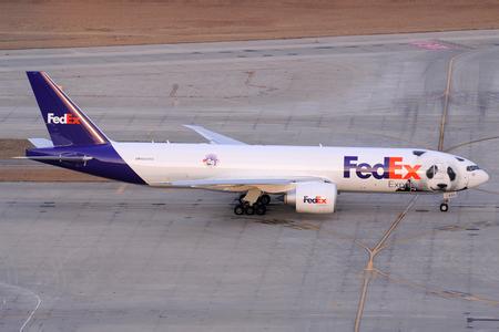 供應(yīng)青島機場快遞進口清關(guān)代理/DHL清關(guān)代理