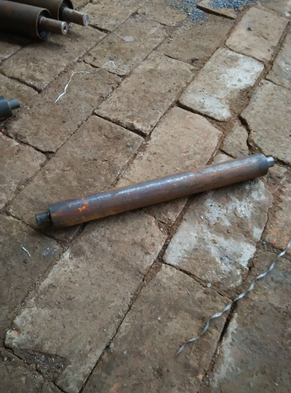 供應(yīng)用于機(jī)床附件的加工鏈輪軸  批發(fā)鏈輪軸廠家 優(yōu)質(zhì)滑輪 軸承生產(chǎn)廠家