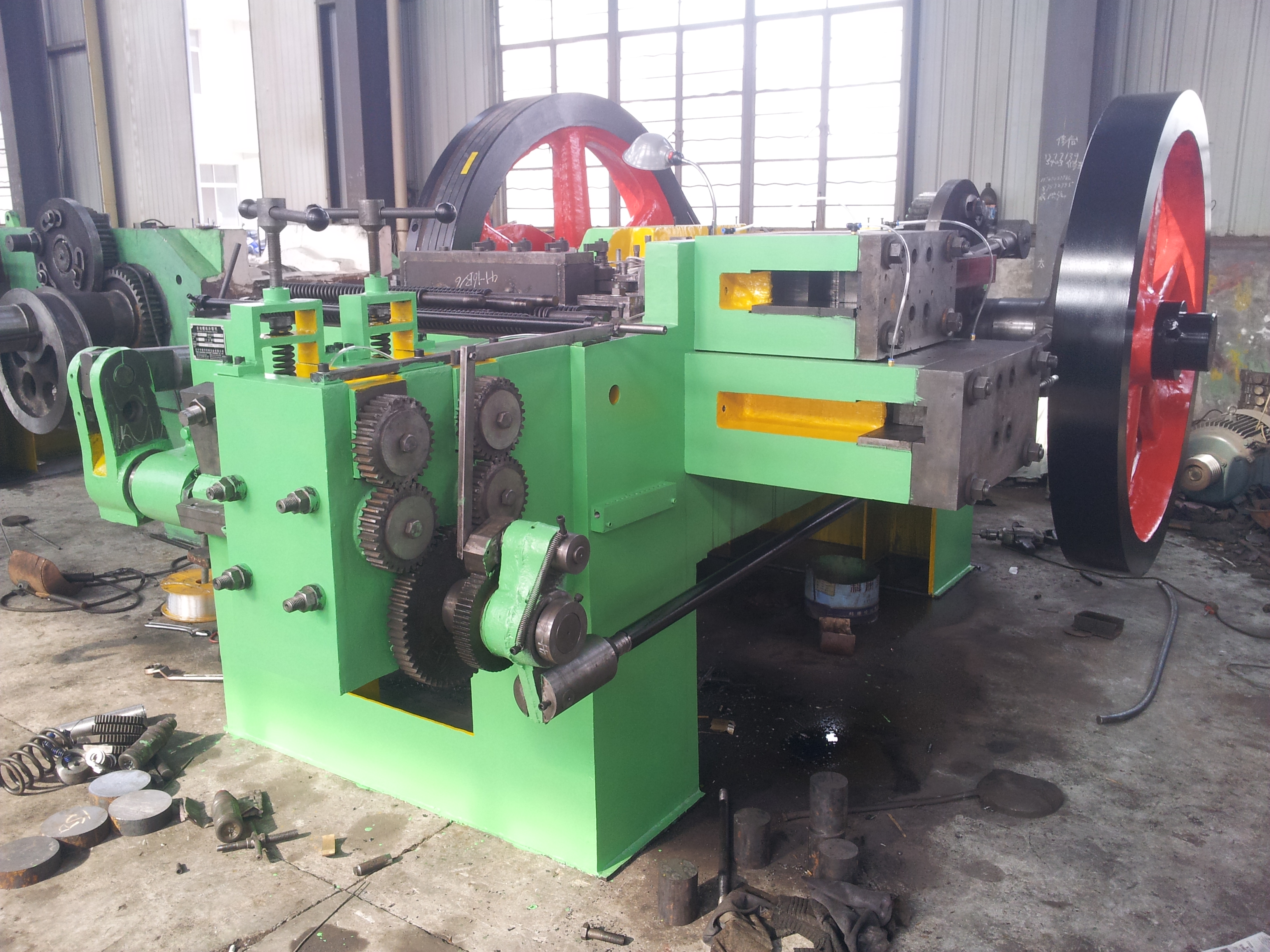 供應(yīng)自動(dòng)螺母冷鐓機(jī)，螺母冷鐓機(jī)價(jià)格，螺母冷鐓機(jī)哪里有