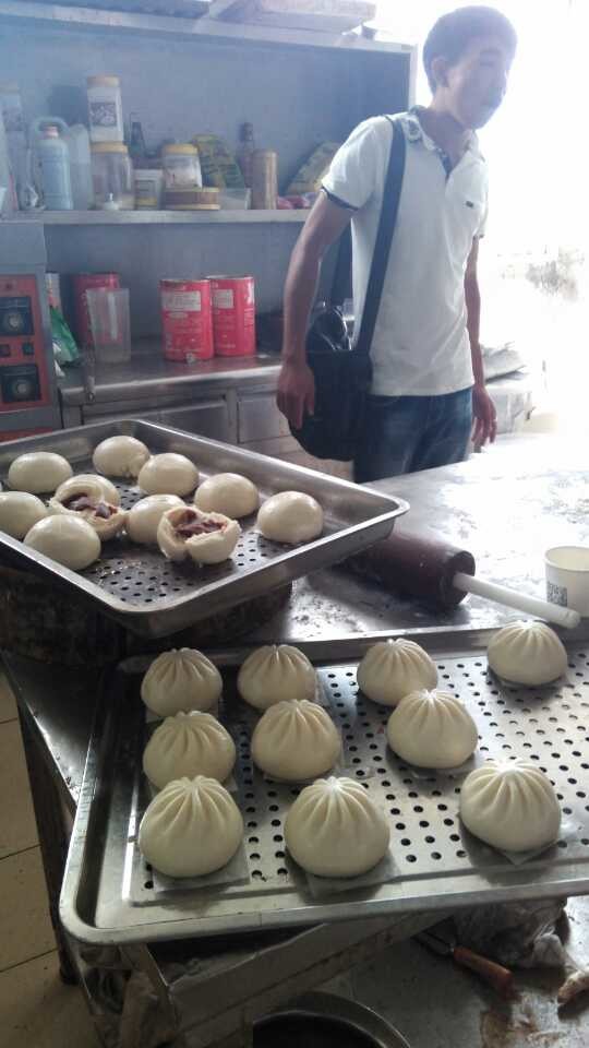 供應(yīng)成都南充德陽綿陽資陽雙餡斗包子機(jī)師傅免費上門教工藝