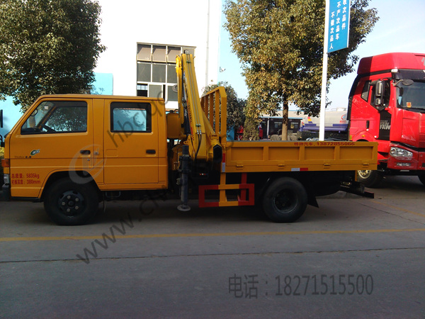 廠家直銷2噸徐工折臂江鈴雙排座隨車吊廠家