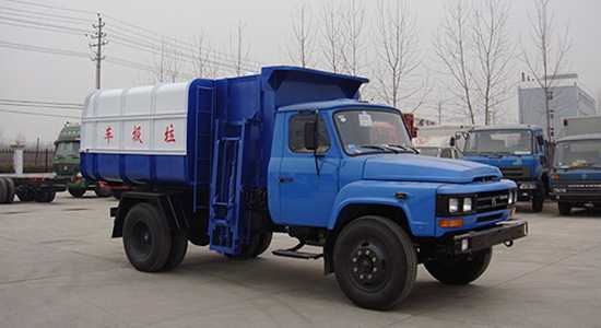 供應東風140掛桶垃圾車10立方