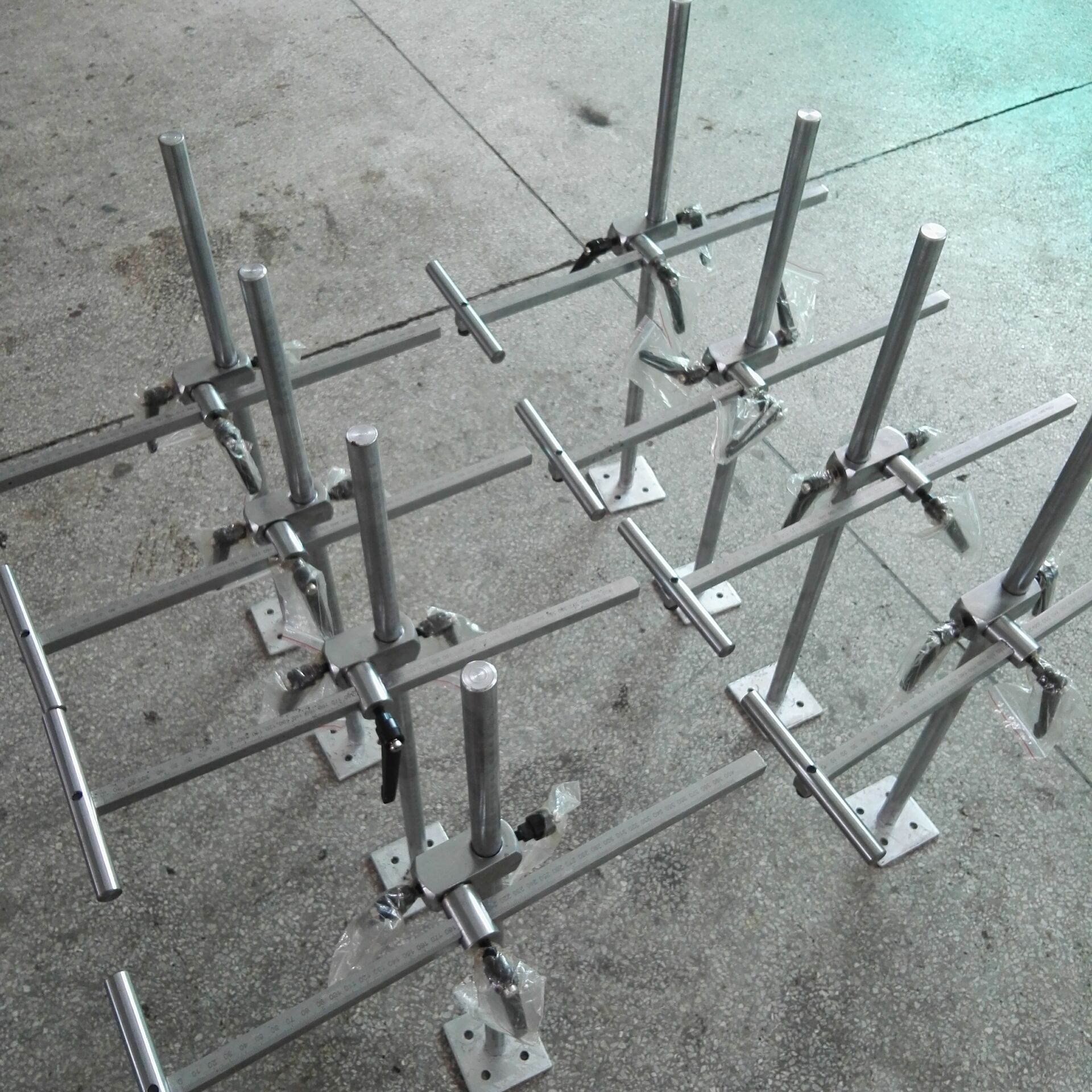 供應(yīng)用于自動(dòng)線的自動(dòng)噴槍槍架 涂裝槍架 噴油槍架