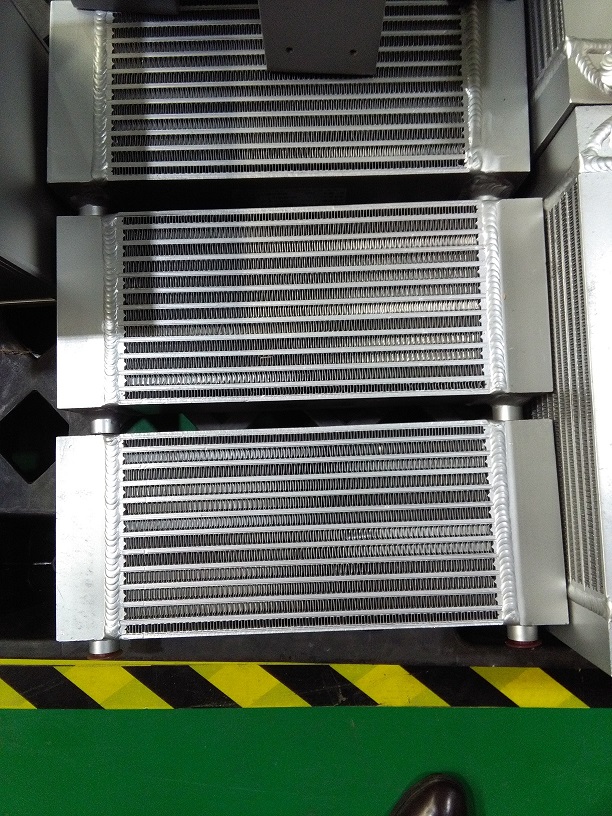 供應(yīng)變頻器換熱器、冷卻器