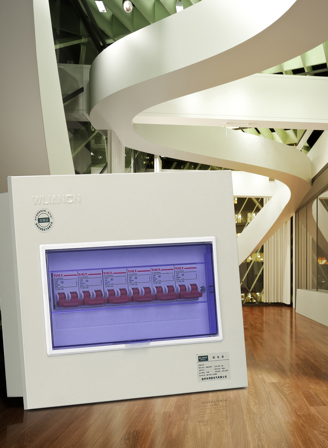 供應(yīng)用于家用的照明箱 PZ30-18 暗裝照明箱  18回路 布線箱 鐵皮厚