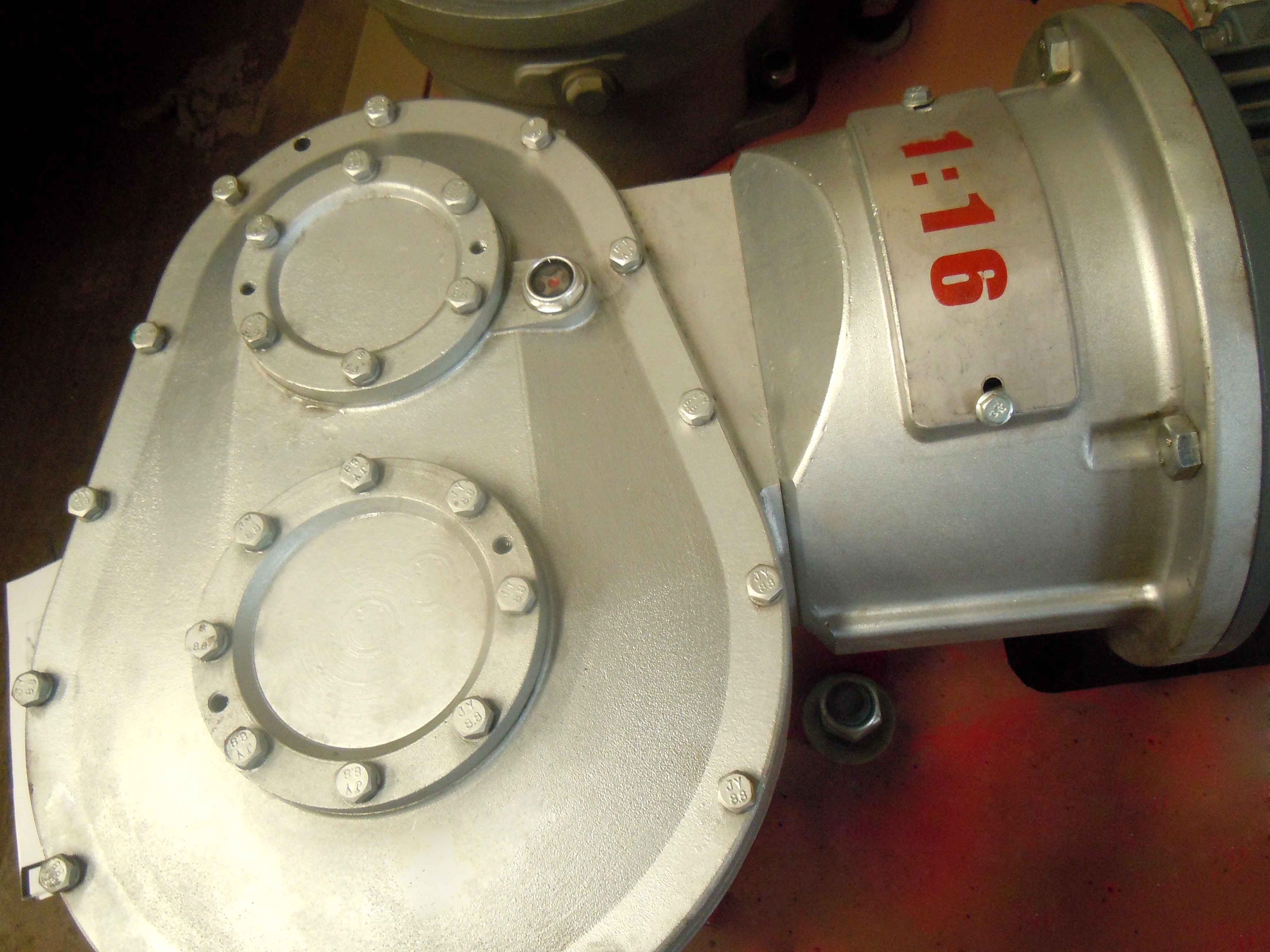斜齒斜齒二代減速機(jī)廠家 斜齒二代減速機(jī)報(bào)價(jià) 供應(yīng)斜齒二代齒輪減速機(jī)