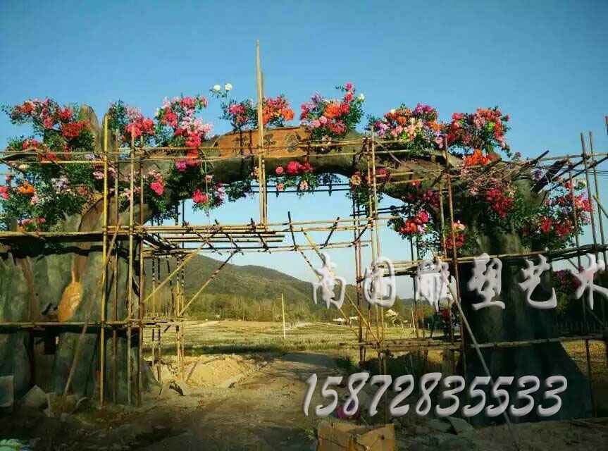 生態(tài)園大門設(shè)計(jì)施工農(nóng)家樂榕樹農(nóng)家院設(shè)計(jì)圖訂做施工南國雕塑藝術(shù)