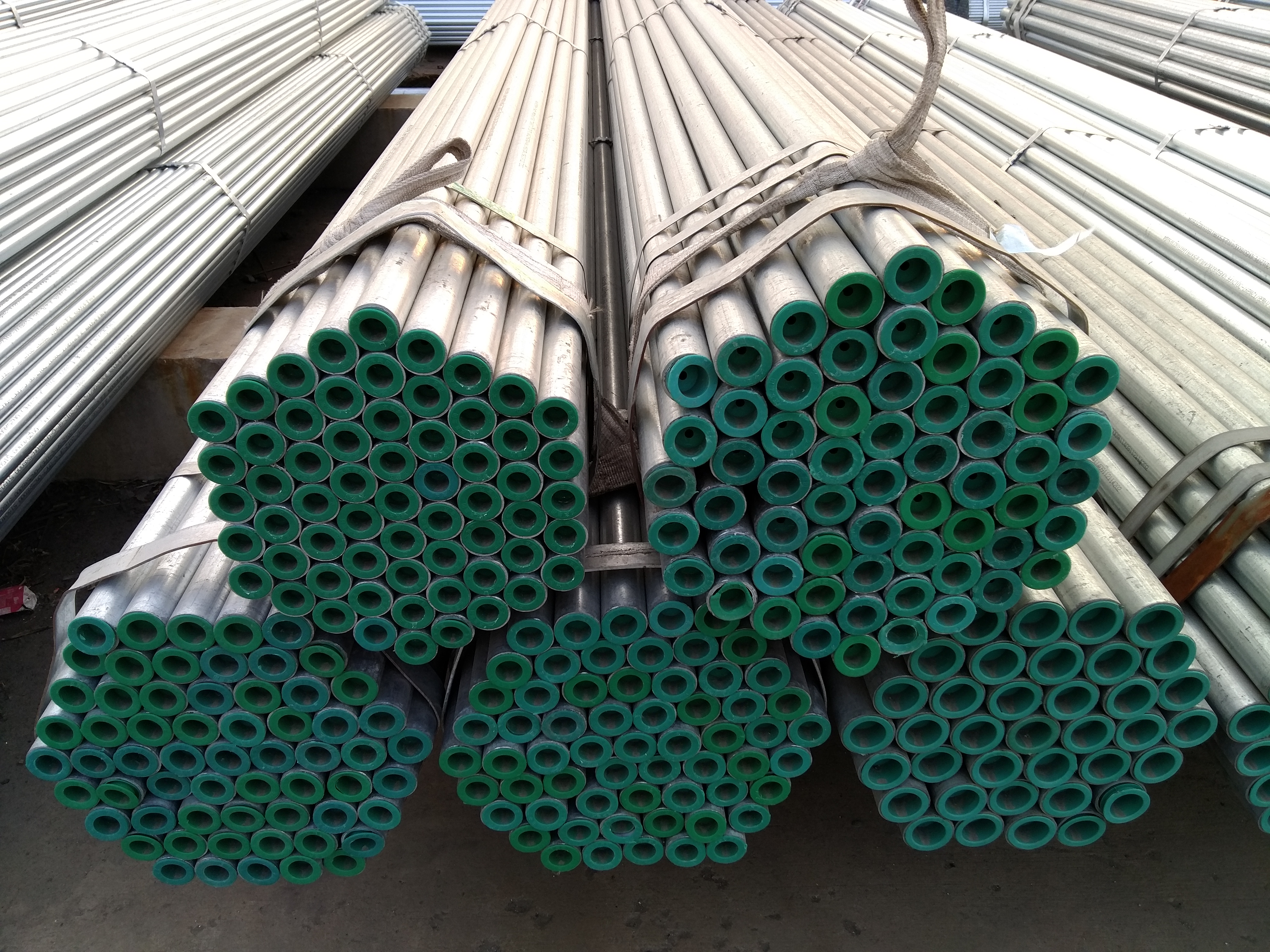 供應(yīng)襯塑管大口徑2196鋼塑管 友發(fā)鋼塑復(fù)合管 1寸半鋼塑管連接