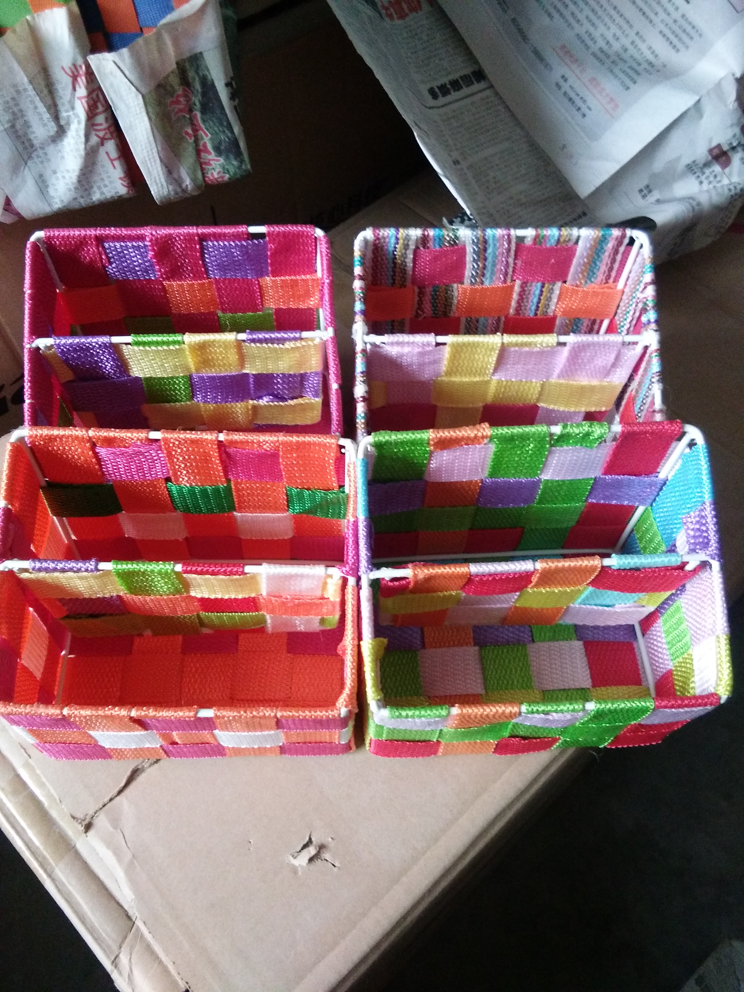 供應(yīng)小號(hào)斜兩格收納筐