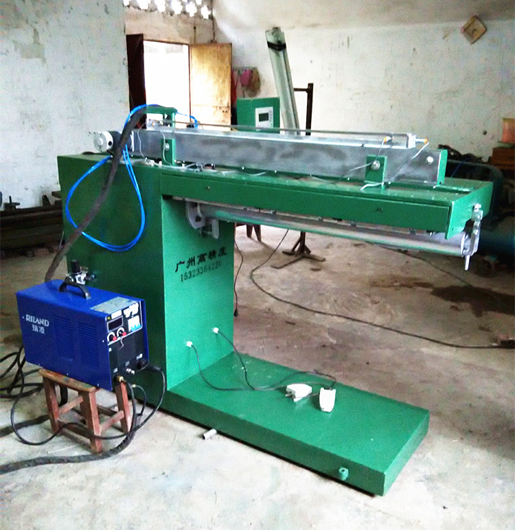 廠家供應(yīng)  GJD-ZF1000不銹鋼直縫焊機(jī) 高精度氬弧逆變直縫焊機(jī)