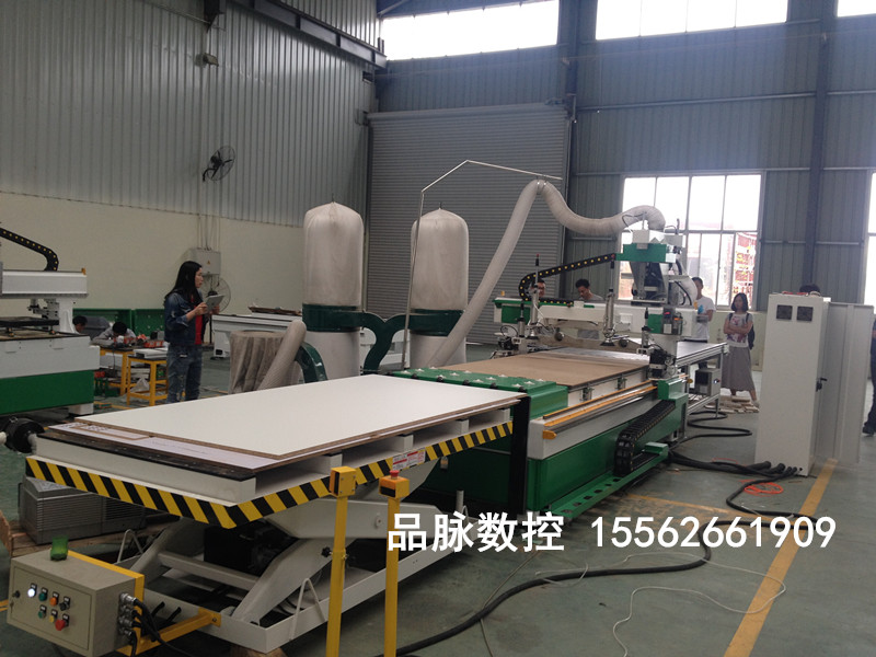 供應(yīng)品脈數(shù)控開料機 廠家直銷