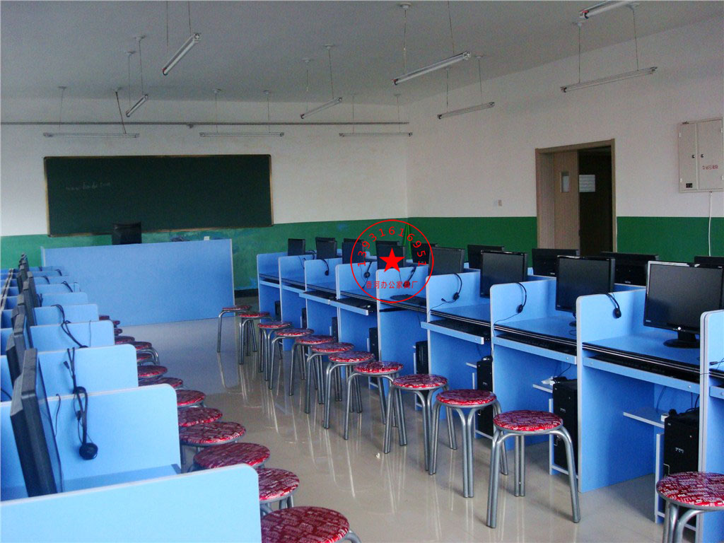 供應微機室電腦桌多媒體桌椅學校家具