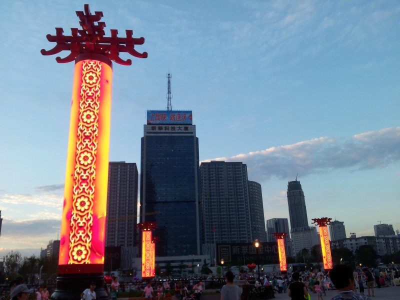 供應(yīng)用于大型場(chǎng)所的P6戶(hù)外顯示屏