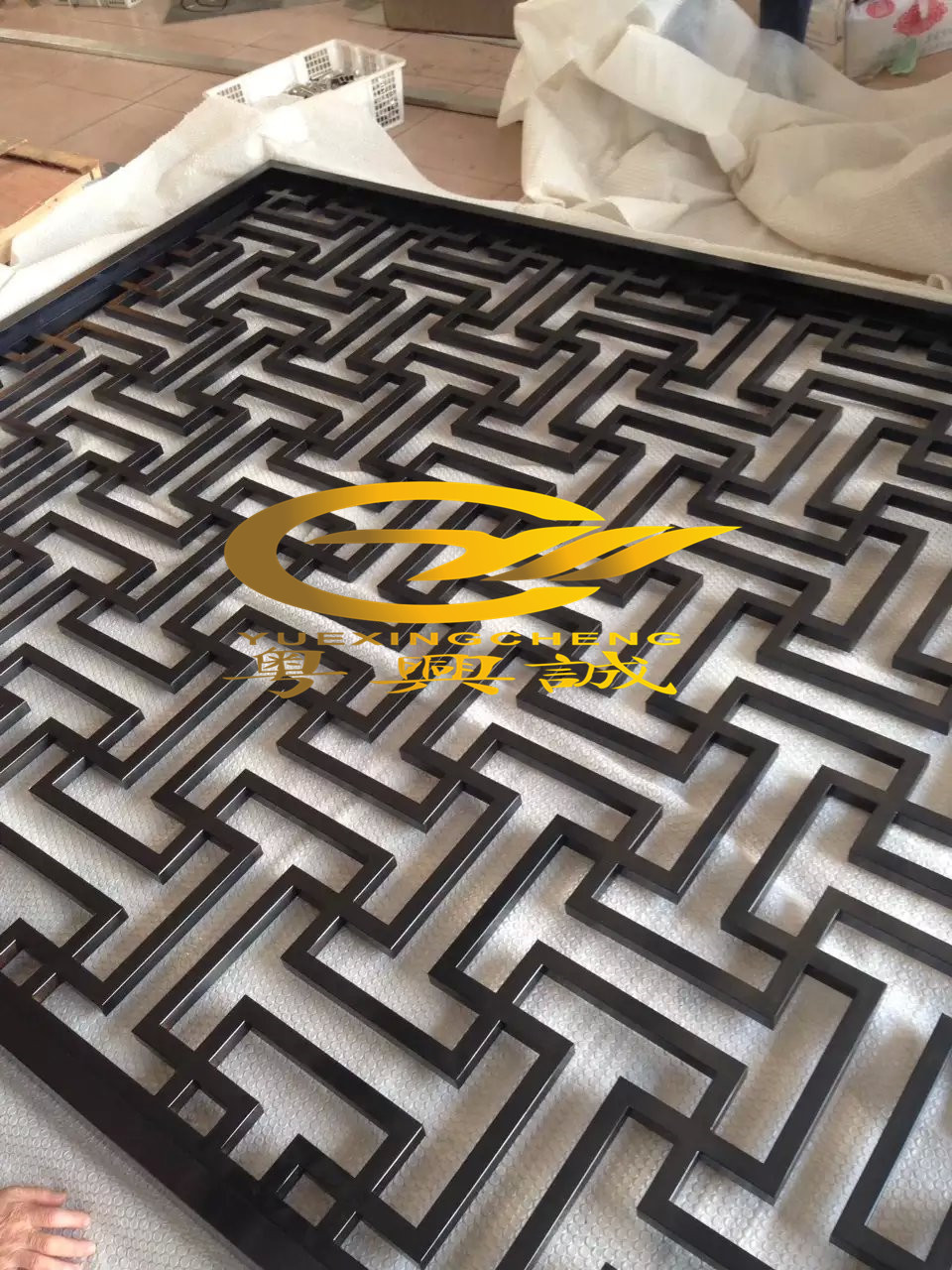 供應(yīng)湖北襄樊*酒店裝飾不銹鋼屏風(fēng)，電鍍香檳金不銹鋼花格