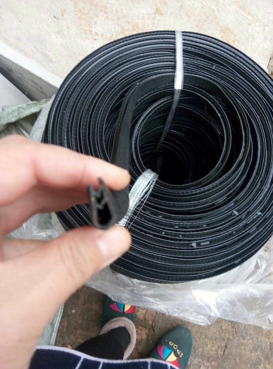 供應(yīng)U型橡膠條裝飾條