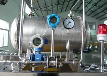 西安蒸汽渦街流量計廠家，氣體渦街流量計價格，西安流量計廠家銷售供應(yīng)