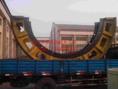 廠家專業(yè)加工大齒輪 銷售*球磨機(jī)用大齒輪 規(guī)格齊全 球磨機(jī)大齒輪