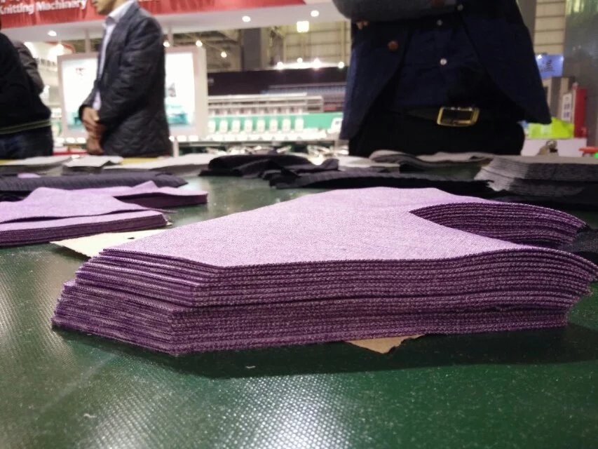 供應(yīng)武漢科普KP-N1725電腦裁床