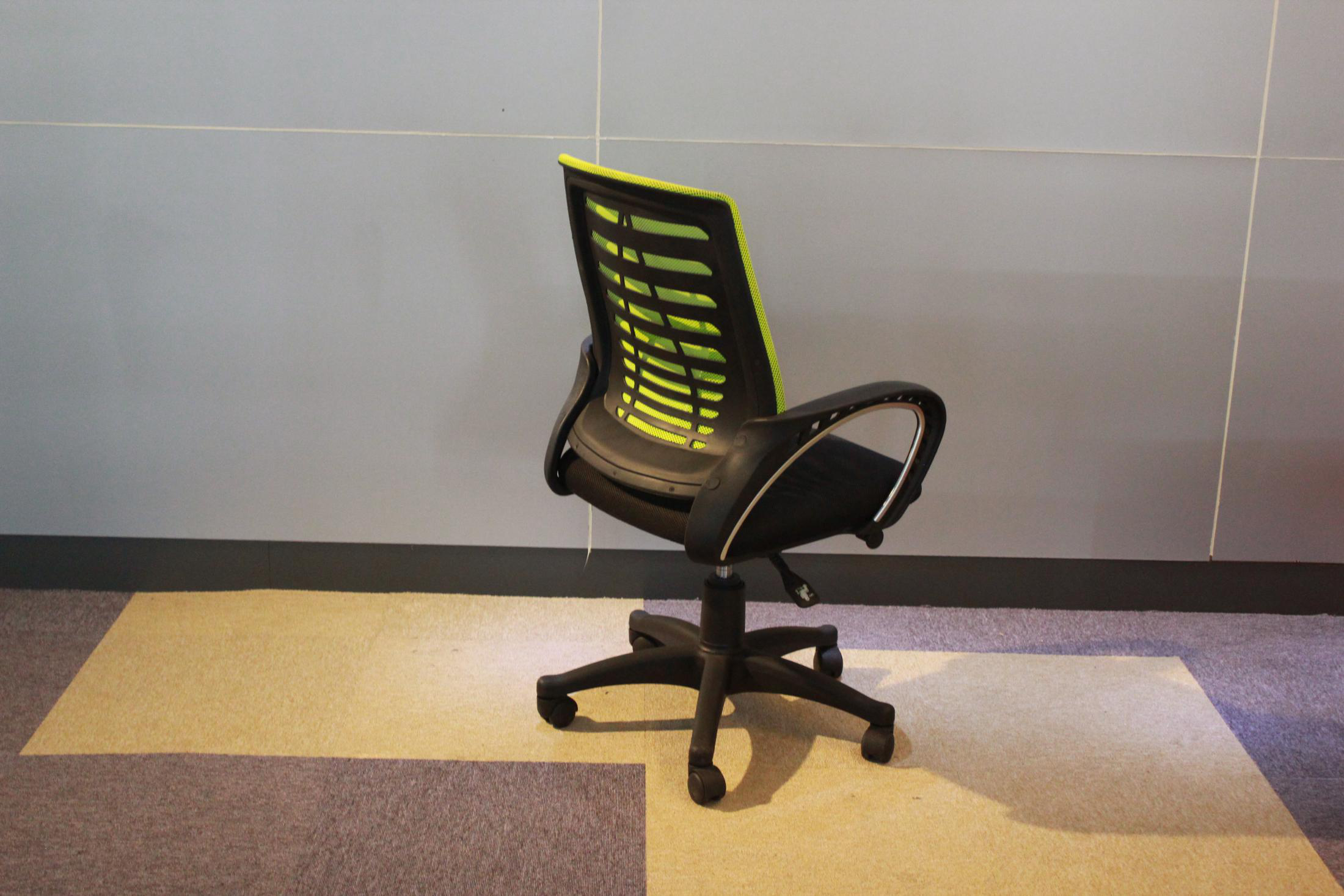 辦公網(wǎng)椅 電腦椅 職員椅  *網(wǎng)椅 湖南電腦椅 *電腦椅廠家批發(fā)哪里*惠，圖片、參數(shù)、價(jià)格 辦公網(wǎng)椅 電腦椅