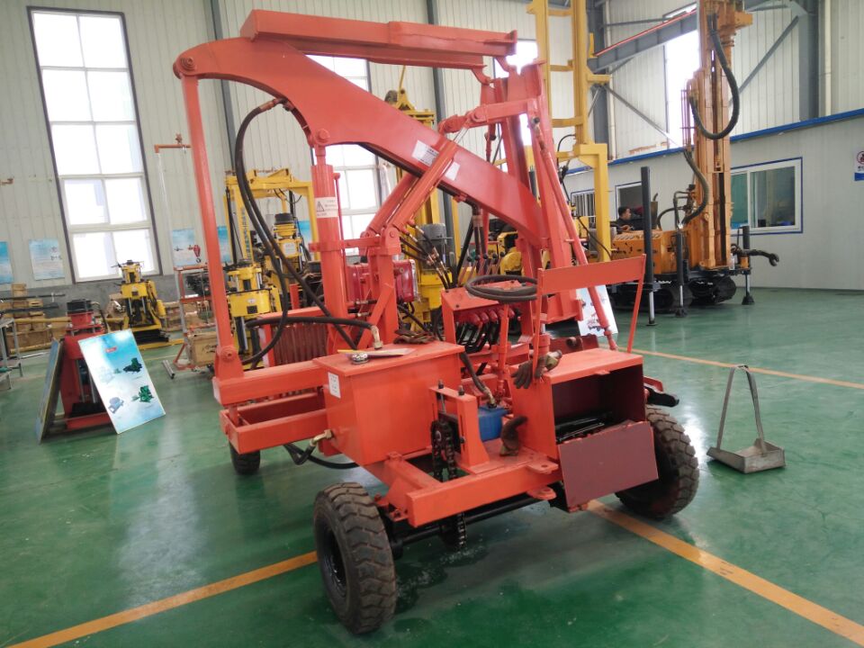 供應(yīng)護欄打樁機爬坡能力強打樁機