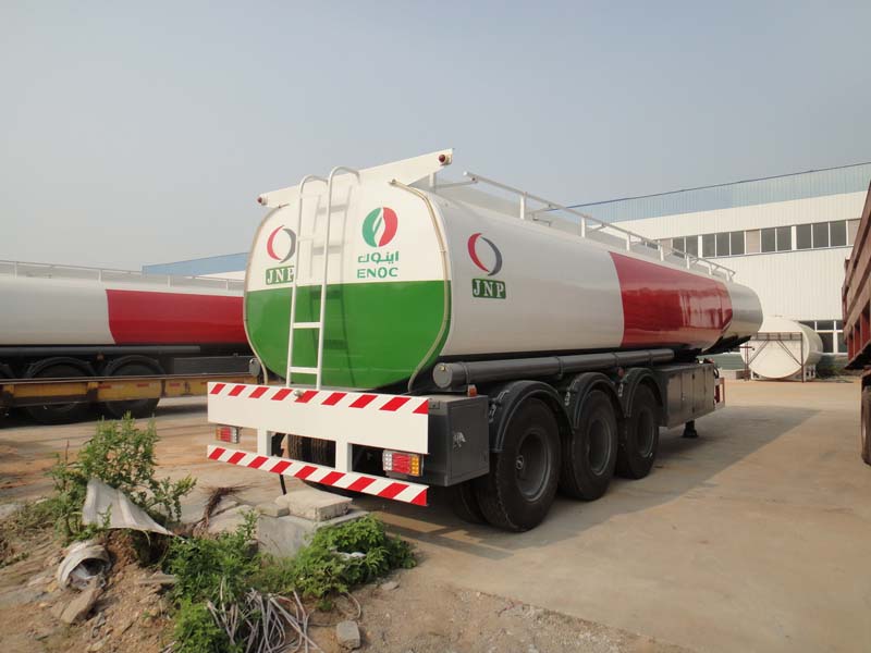 供應(yīng)運(yùn)油半掛車-湖北合力汽車